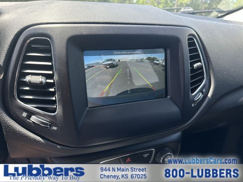 Used 2021 Jeep Compass Latitude AWD/4WD image 16