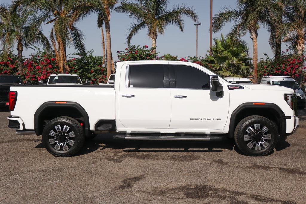 Used 2024 GMC Sierra 2500 Denali w/ Denali Reserve Package AWD/4WD image 11