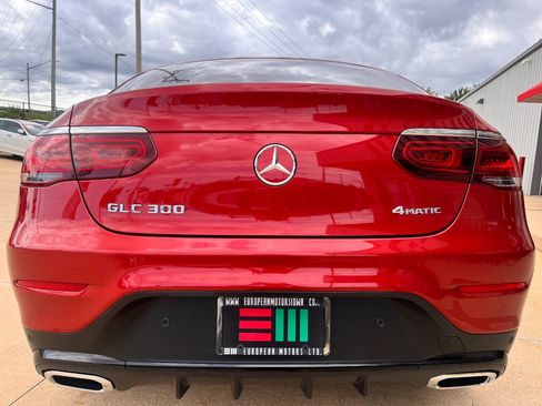 Used 2020 Mercedes-Benz GLC 300 4MATIC Coupe image 4