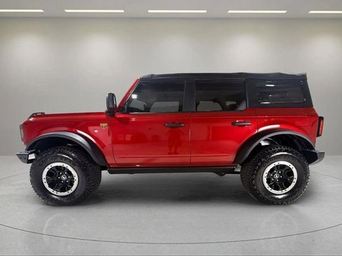 Used 2021 Ford Bronco Badlands w/ Sasquatch Package image 18