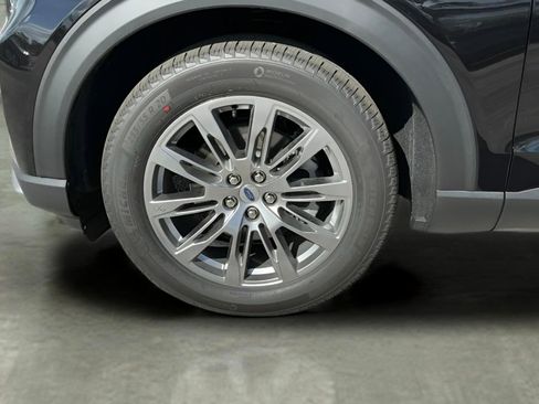 New 2026 Ford Explorer Platinum RWD image 49