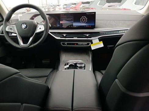 New 2026 BMW X7 xDrive40i image 14