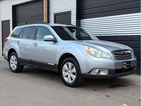 Used 2012 Subaru Outback 2.5i Premium AWD/4WD image 11