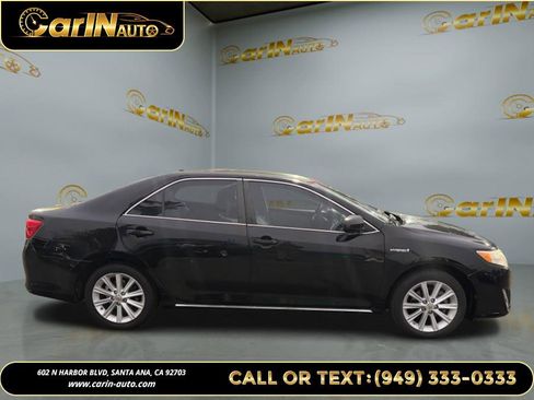 Used 2012 Toyota Camry XLE image 4
