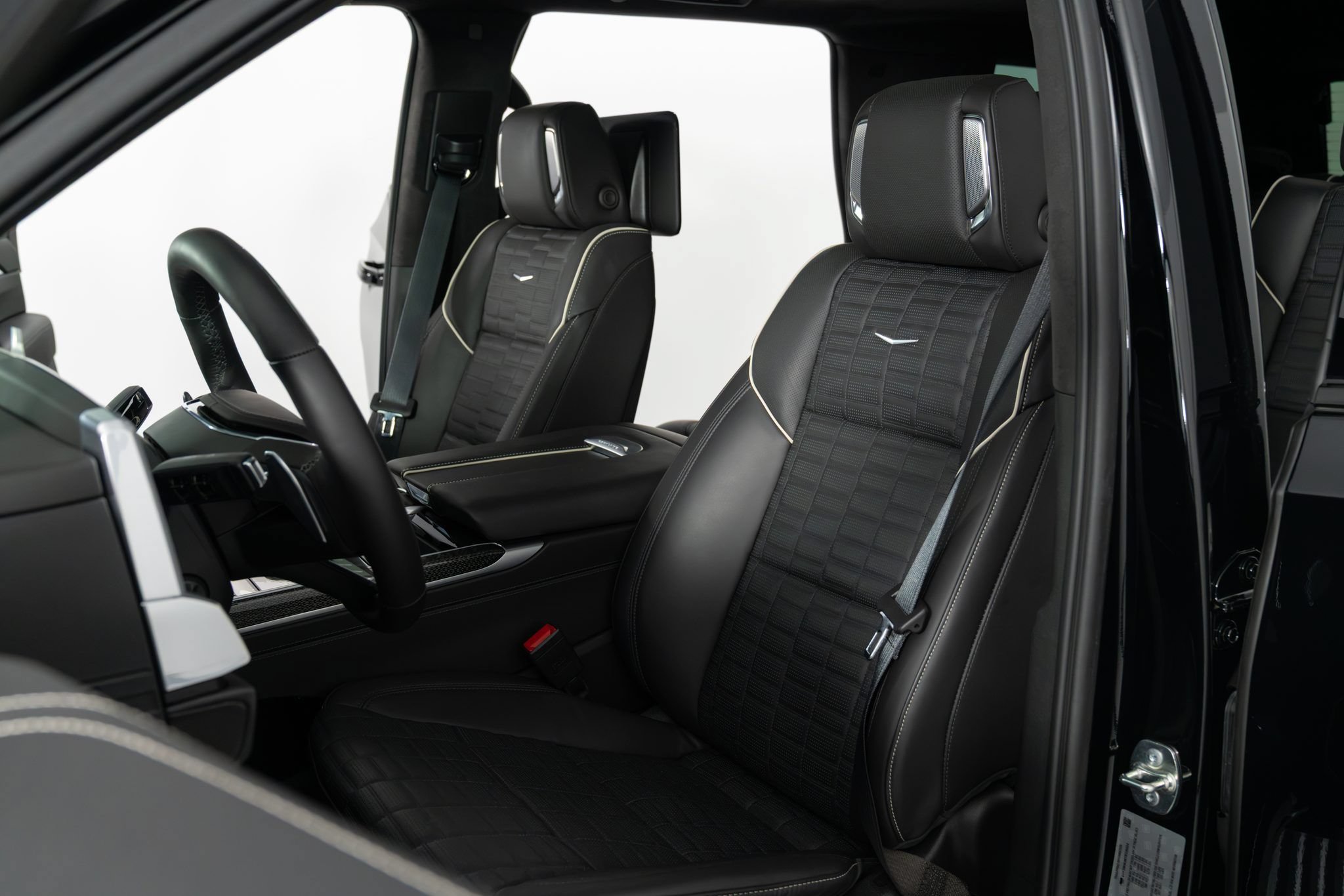 Used 2026 Cadillac Escalade V w/ LPO, Floor Liner Package AWD/4WD image 5