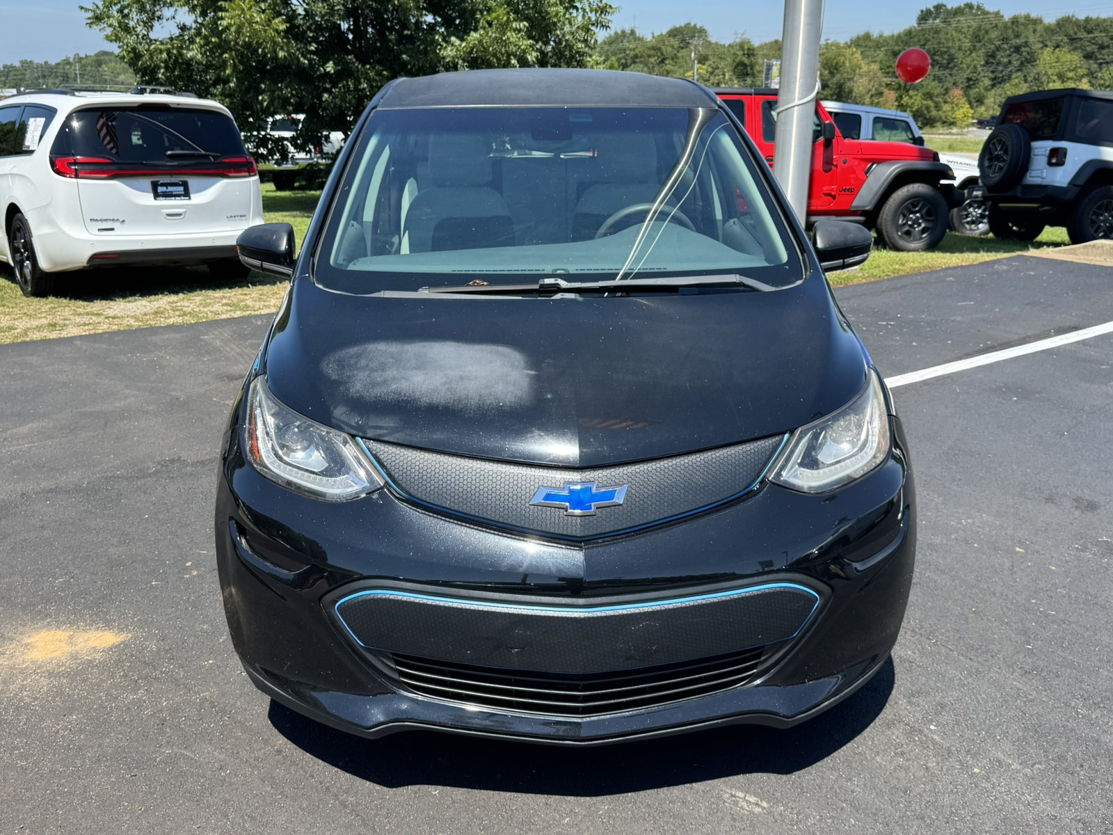 Used 2017 Chevrolet Bolt LT FWD image 2