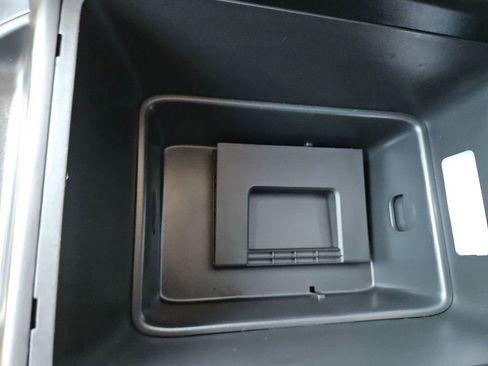 Used 2025 Hyundai Santa Fe SEL FWD image 28