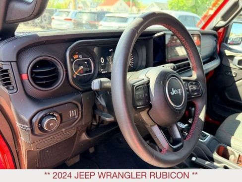 Used 2024 Jeep Wrangler Unlimited Rubicon AWD/4WD image 20