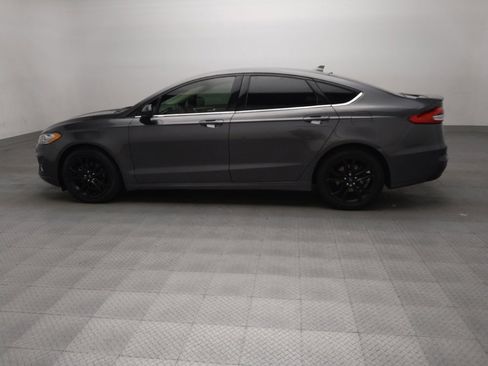 Used 2019 Ford Fusion SE w/ Equipment Group 151A FWD image 3