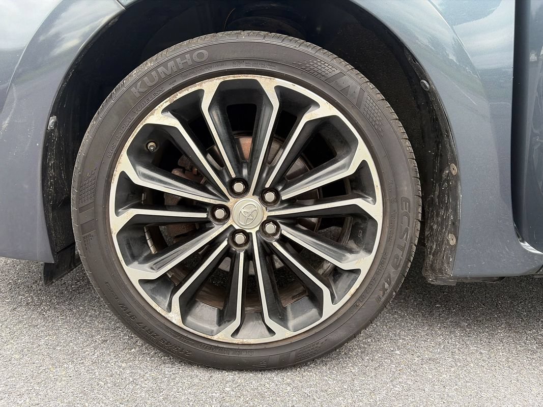 Used 2015 Toyota Corolla S FWD image 28