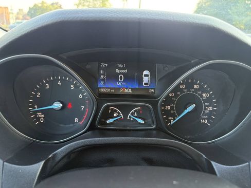 Used 2015 Ford Focus SE FWD image 31