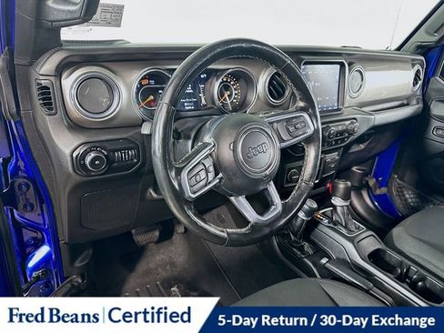 Used 2020 Jeep Wrangler Unlimited Sahara image 15