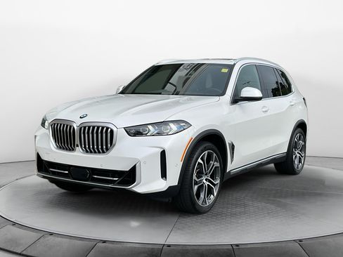 Used 2026 BMW X5 xDrive40i AWD/4WD image 3
