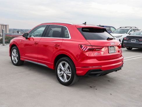 Used 2023 Audi Q3 2.0T Premium w/ 19" Wheel Package image 9