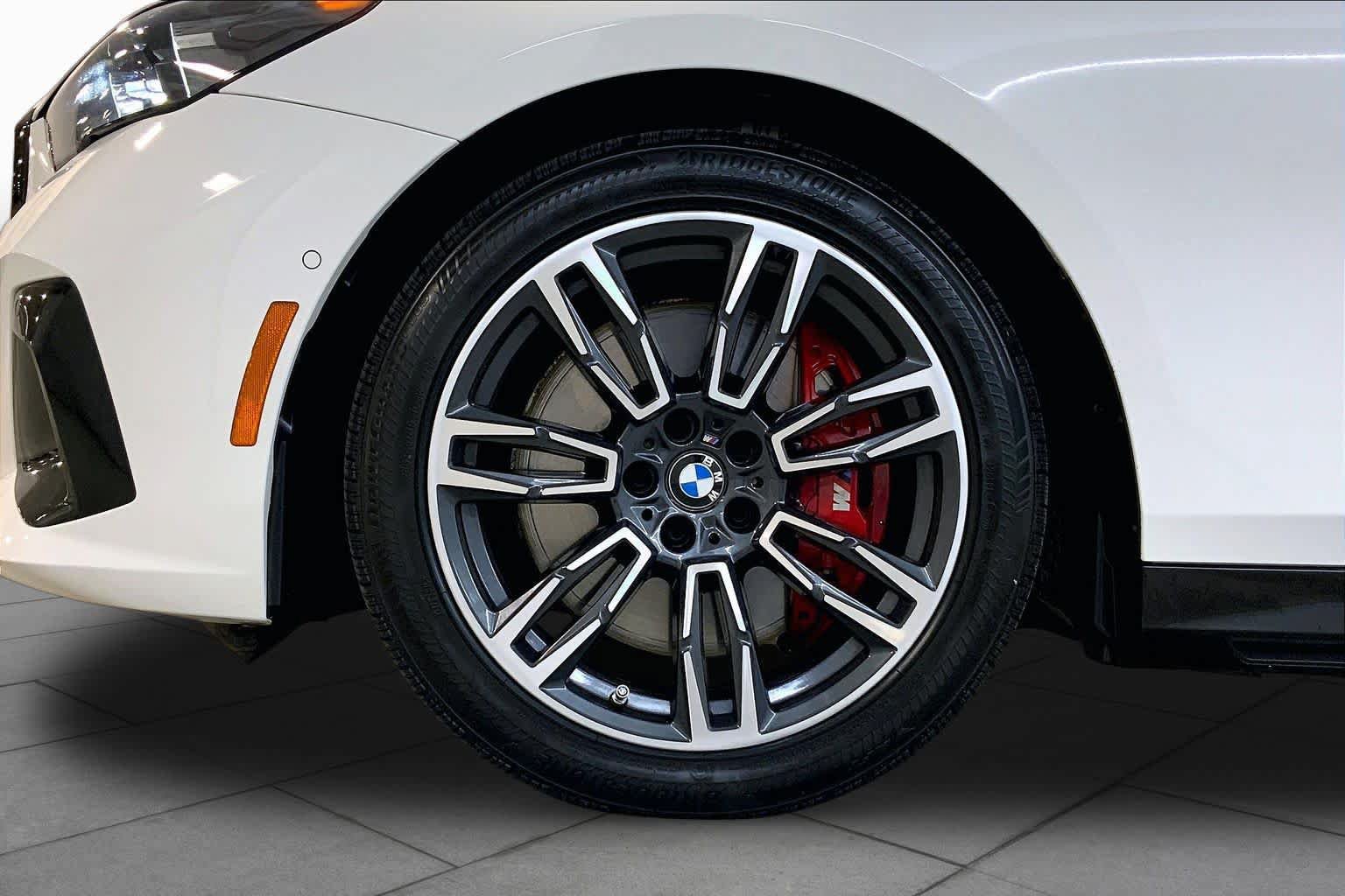Used 2024 BMW 540i xDrive w/ Executive Package AWD/4WD image 10