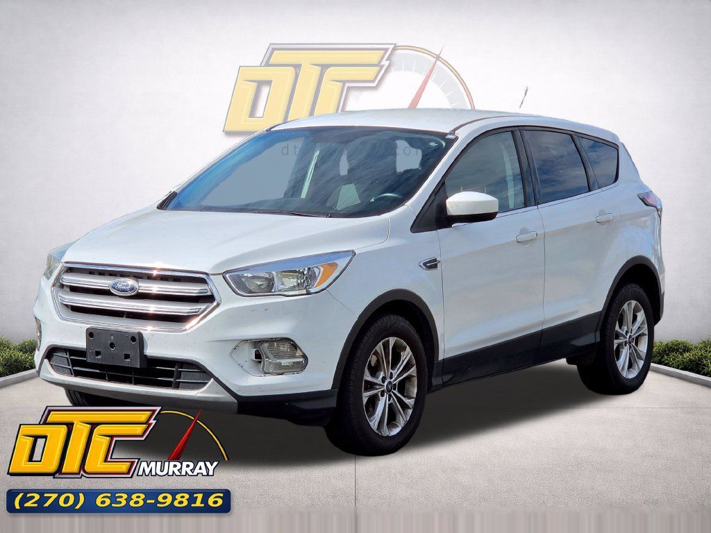 Used 2017 Ford Escape SE AWD/4WD image 1