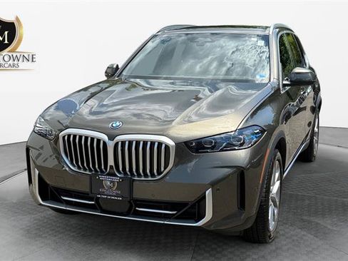 Used 2026 BMW X5 xDrive50e AWD/4WD image 1