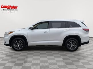 Used 2016 Toyota Highlander XLE video 2