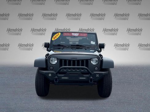 Used 2017 Jeep Wrangler Sport AWD/4WD image 3
