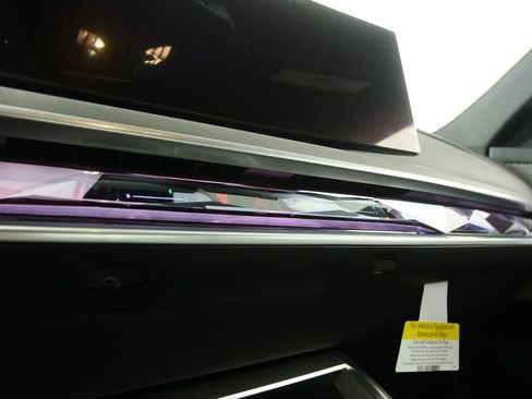 Used 2026 BMW 740i image 22