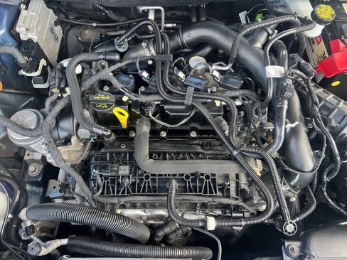 Used 2019 Ford Fusion SE image 15