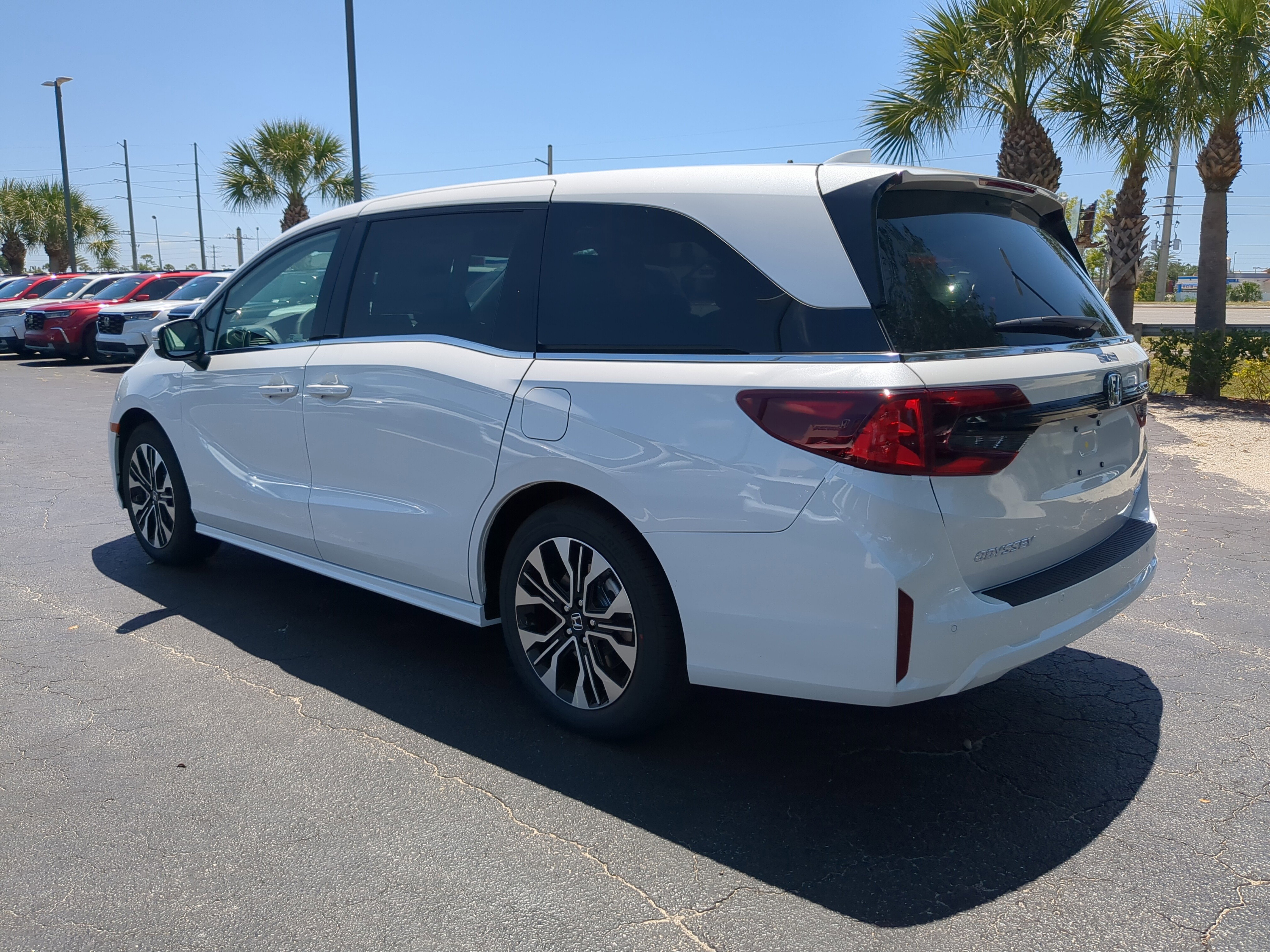 New 2027 Honda Odyssey Elite image 6