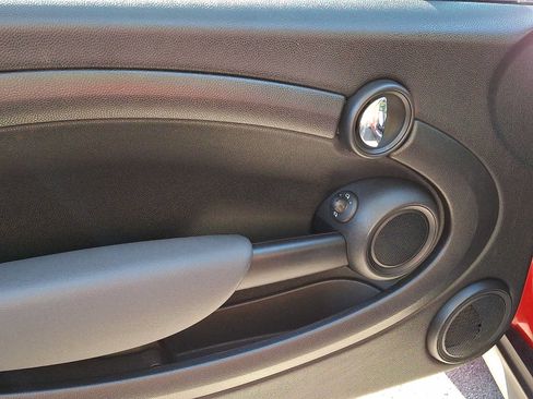 Used 2011 MINI Cooper Clubman FWD image 10