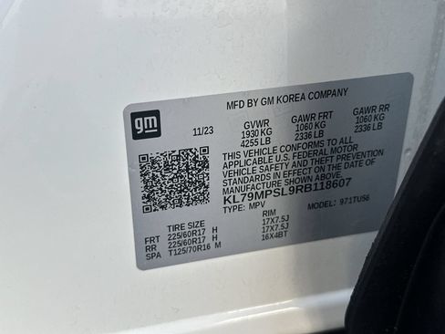Used 2024 Chevrolet TrailBlazer LT w/ LT Cold Weather Package FWD image 35