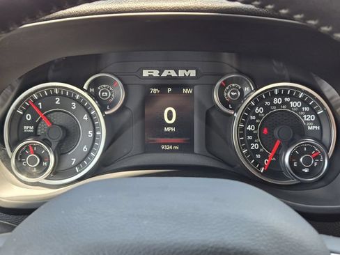 Certified 2024 RAM 2500 Big Horn w/ Bed Utility Group AWD/4WD image 19