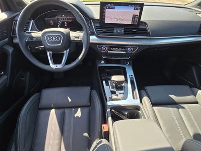 Used 2025 Audi Q5 2.0T Premium Plus