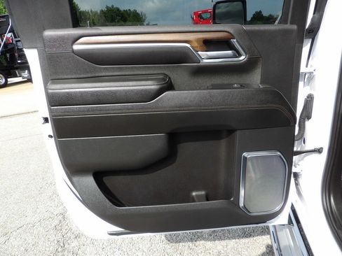 Used 2024 Chevrolet Silverado 3500 High Country w/ High Country Premium Package AWD/4WD image 30
