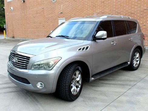 Used 2012 INFINITI QX56 2WD w/ Theater Pkg image 2
