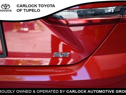 Used 2025 Toyota Camry SE w/ Convenience Package FWD image 34