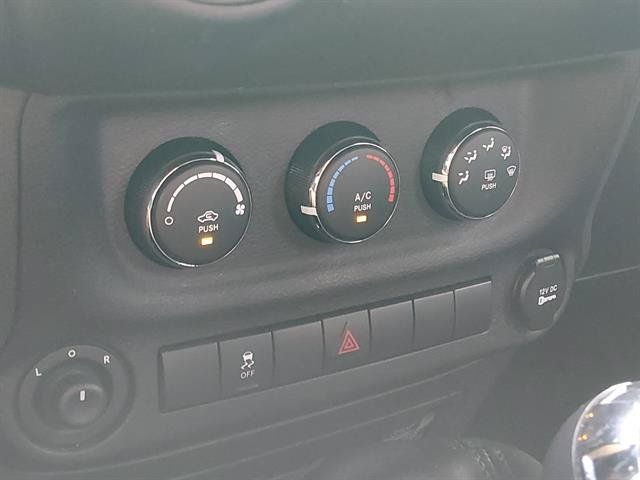 Used 2017 Jeep Wrangler Unlimited Sport AWD/4WD image 12