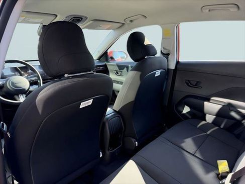 New 2026 Hyundai Kona SE image 30