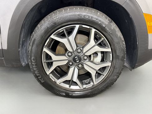 Used 2021 Kia Seltos EX AWD/4WD image 32