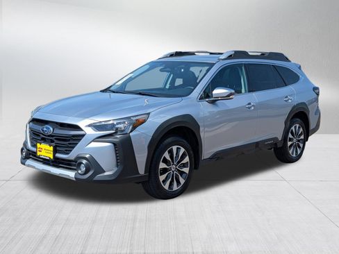 Used 2025 Subaru Outback Touring XT w/ Popular Package #2 AWD/4WD image 3