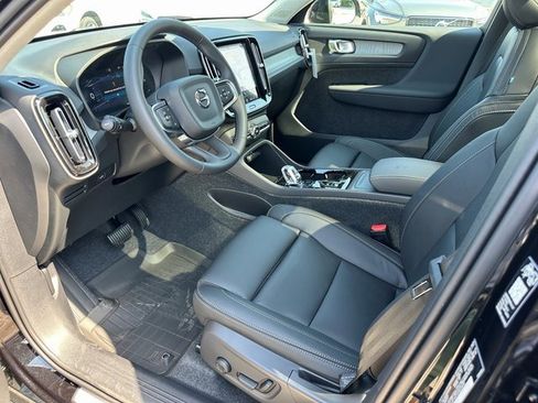 New 2026 Volvo XC40 B5 Plus w/ Protection Package Premier image 18