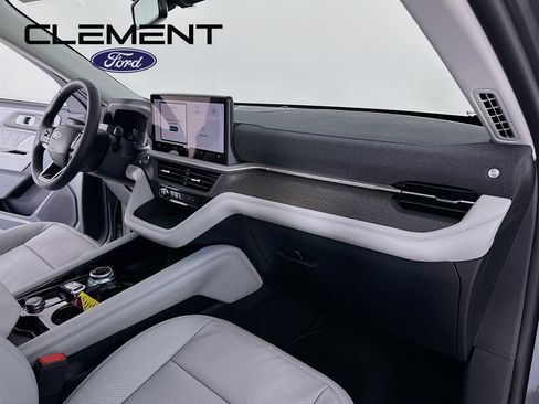 New 2026 Ford Explorer Platinum w/ LUX Leather Package AWD/4WD image 34
