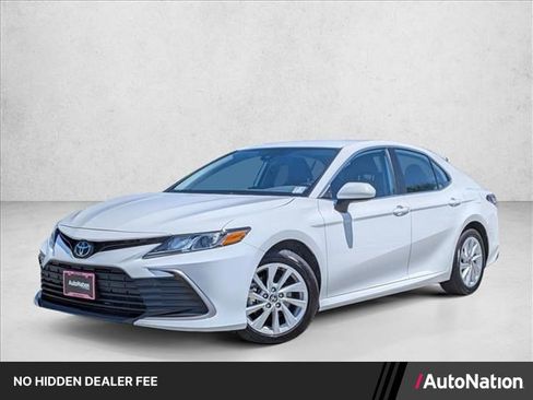 Used 2024 Toyota Camry LE FWD image 1