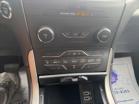 Used 2019 Ford Edge SEL AWD/4WD image 23