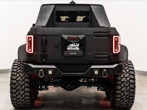 Used 2022 Ford Bronco Outer Banks image 9