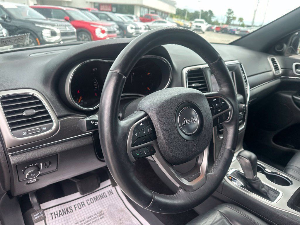 Used 2018 Jeep Grand Cherokee Limited RWD image 13