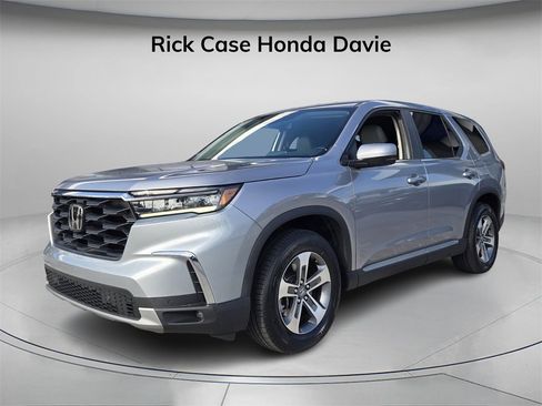 Certified 2024 Honda Pilot EX-L image 8