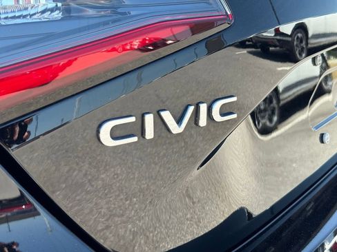 Used 2025 Honda Civic Sport image 12