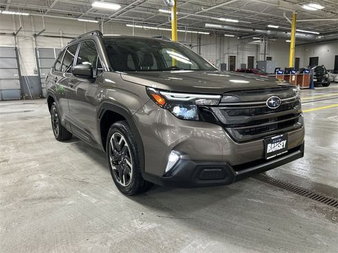 Certified 2025 Subaru Forester Premium image 2