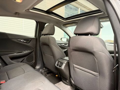Used 2023 Chevrolet Malibu LT w/ Redline Edition FWD image 18