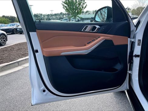 Used 2024 BMW X5 xDrive40i w/ Parking Assistance Package image 24