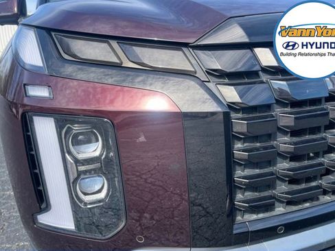 Used 2023 Hyundai Palisade Limited w/ Cargo Package image 10