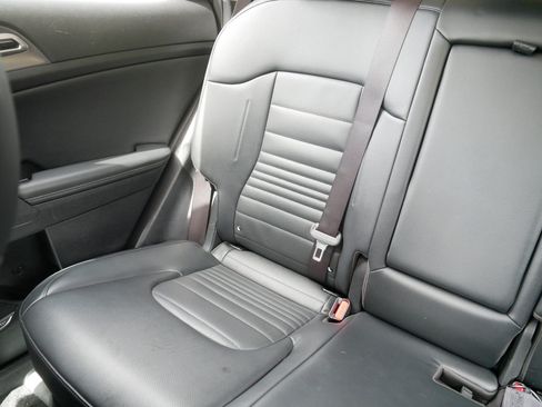 Certified 2023 Kia Sportage SX Prestige AWD/4WD image 12